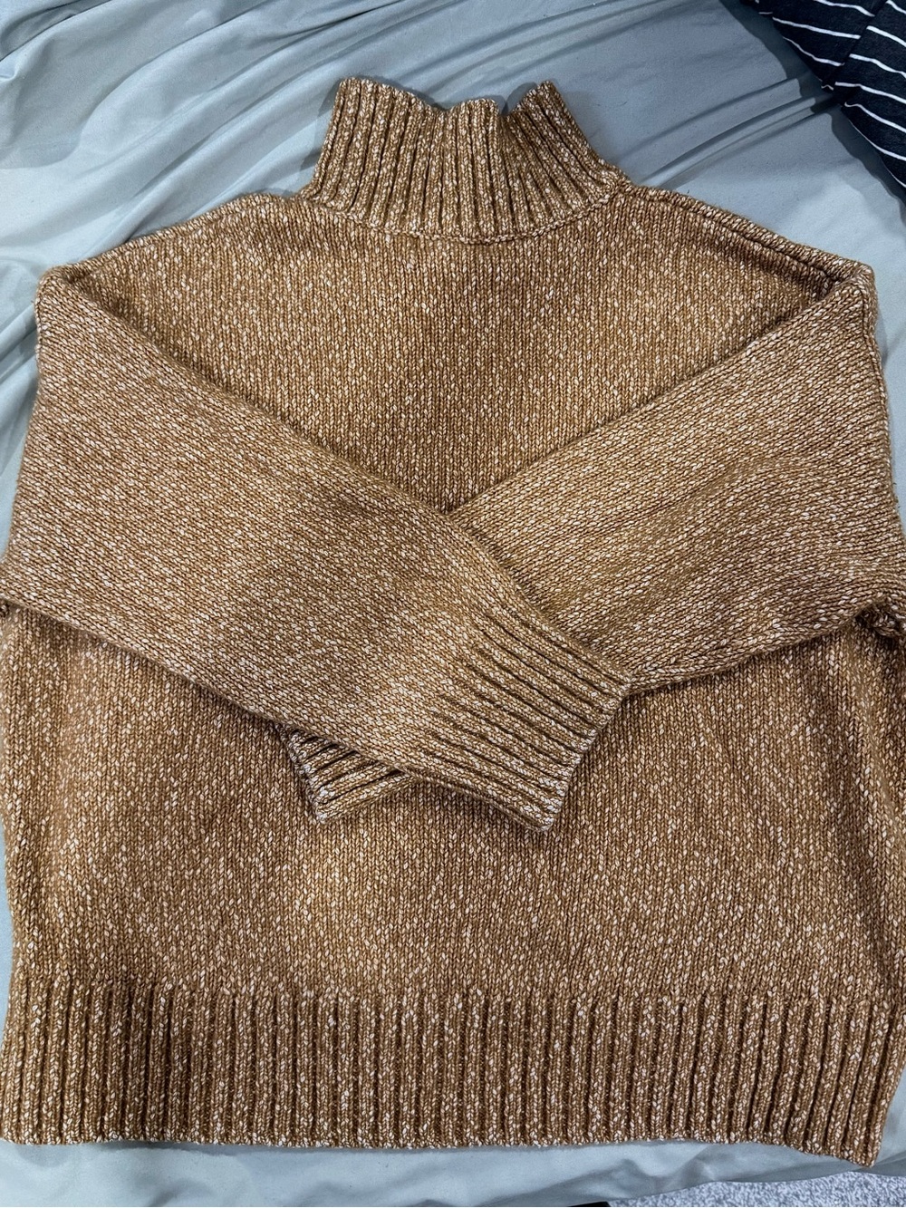 H&M Brown Turtleneck Oversized Sweater Size Small
